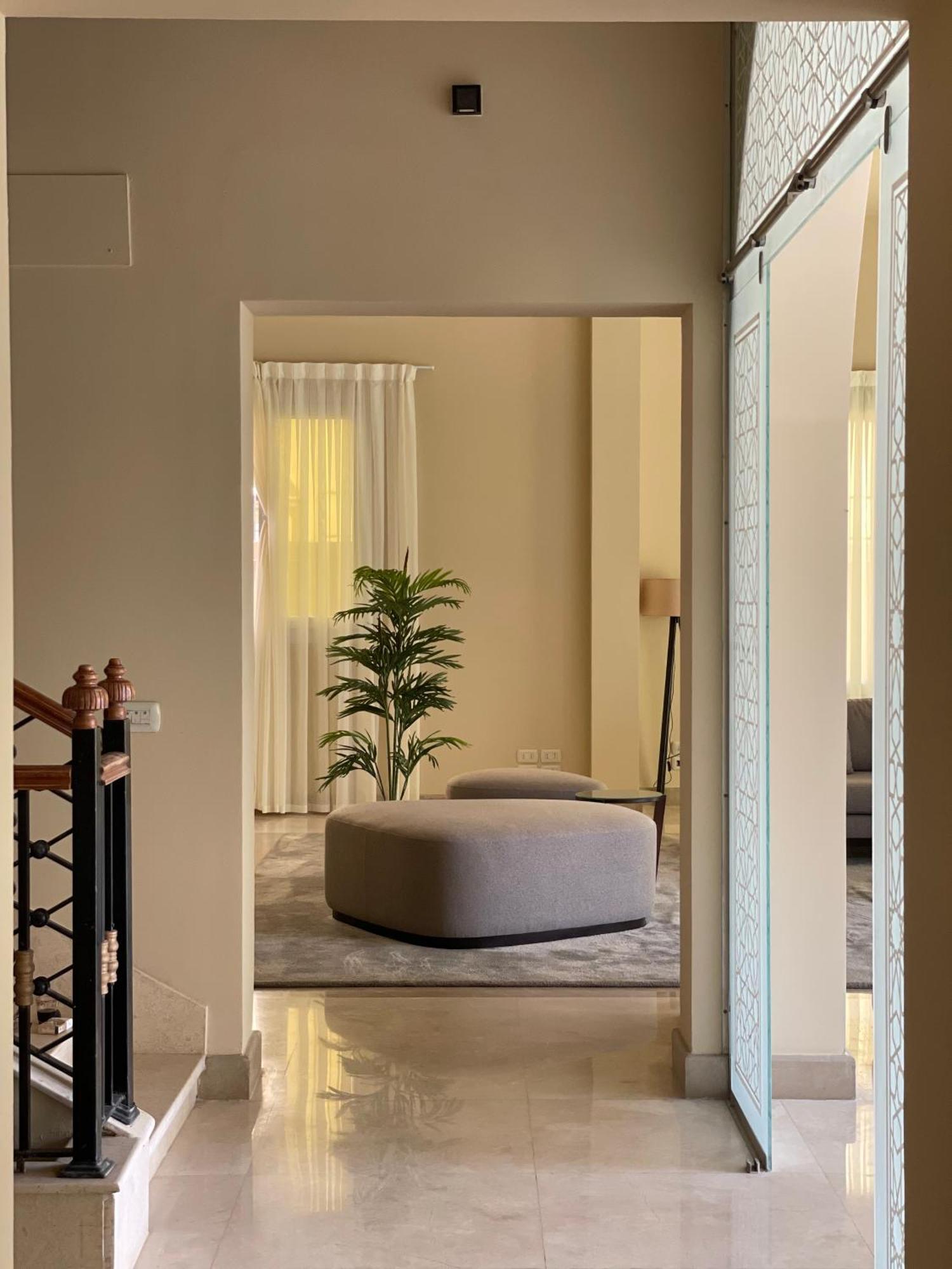 Livingville The Two-Fifty Kairo Bagian luar foto